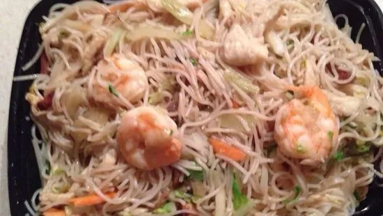 C17. Shrimp Lo Mein