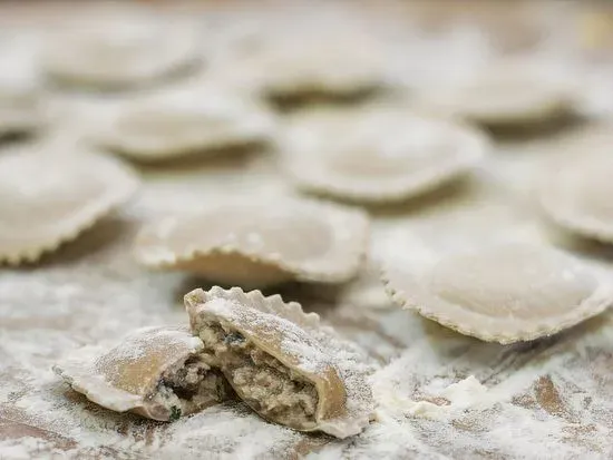 Porcini & Ricotta Ravioli (FRESH FROZEN)