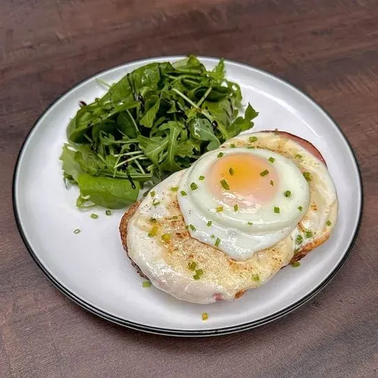 CROQUE MADAM TOAST