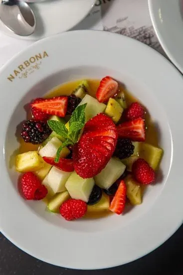 LARGE PLATE OF SEASONAL FRUITS