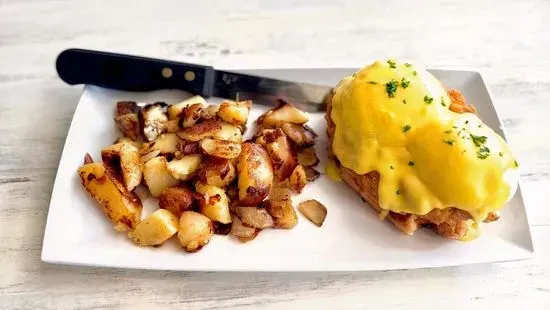 Chicken Waffle Benedict