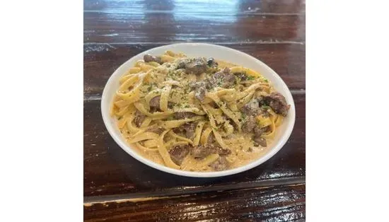 Steak Alfredo Pasta