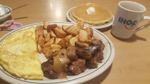 Sirloin Steak Tips & Eggs