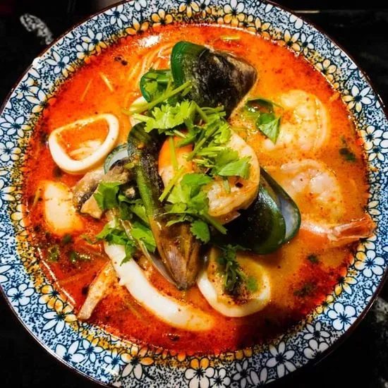 Thai Spicy Seafood Ramen