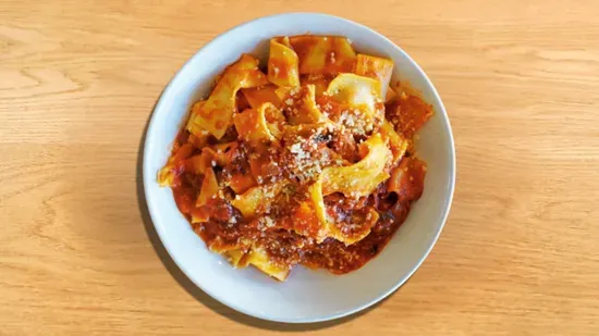 PAPPARDELLE NAPOLETANA