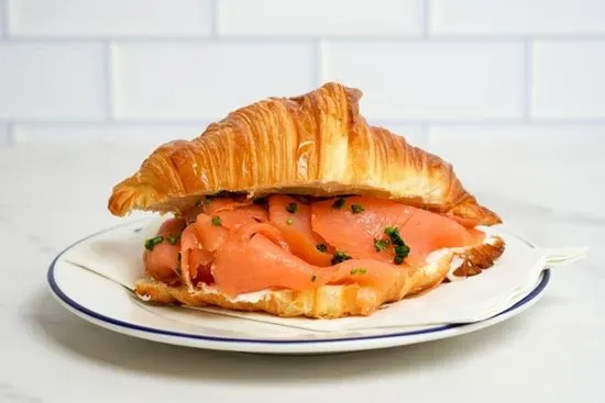 Salmon croissant