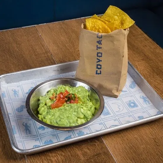 Coyo Guacamole (Guac & Chips)