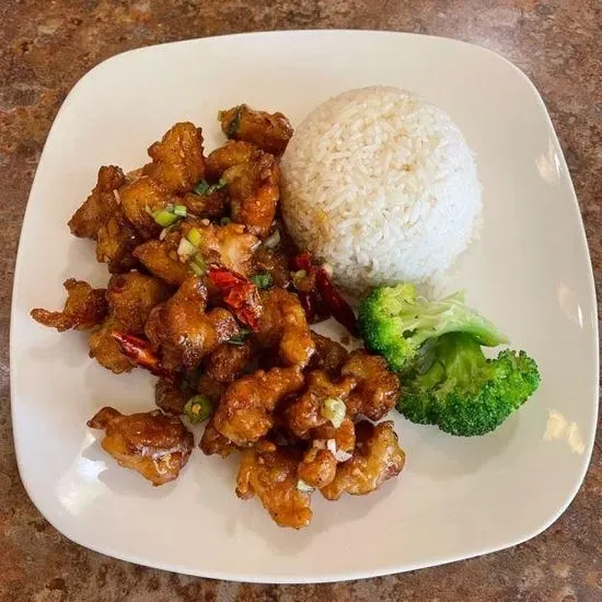 L11 Dry Fried Diced Chicken