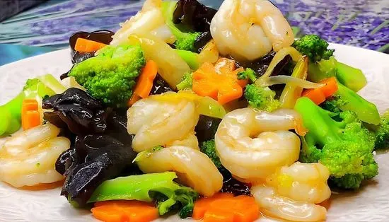 Sauteed Prawns with Vegetable 菜遠炒蝦球 