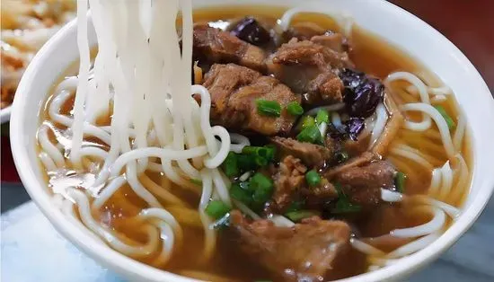 Beef Stew Rice Noodle 牛腩瀨粉