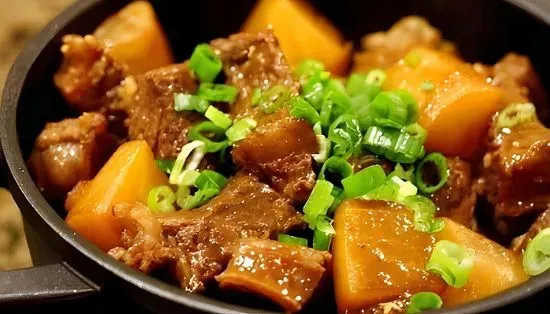 Beef Stew in Clay Pot 柱侯牛腩煲 