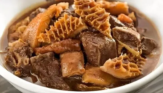 Beef Organs in Claypot  五香牛雜煲 