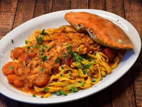 Homemade Fettuccine Crab Pasta