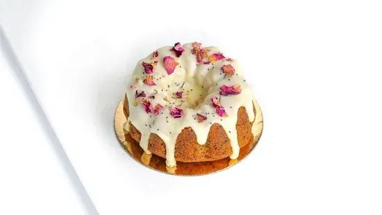 VEGAN ORANGE POPPY MINI CAKE