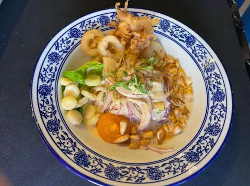 El del Barrio Corvina/ Fried Calamari