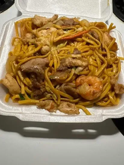 House Special Lo Mein