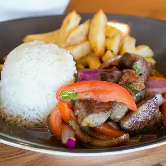 Lomo saltado