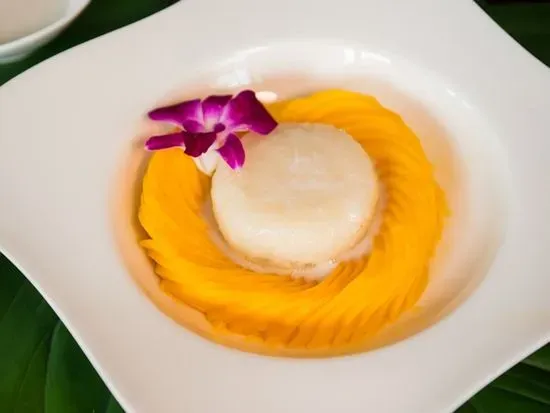 Sticky Rice w/ Mango