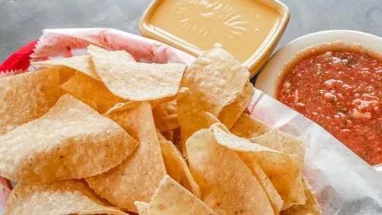 Chips & Salsa