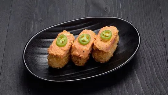 Crispy Rice with Spicy Tuna*