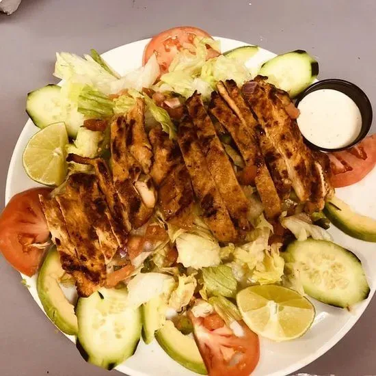 Ensalada de Pollo y Pescado / Chicken and Fish Salad