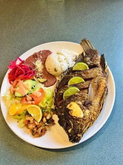 Mojarra Frita / Fried Fish