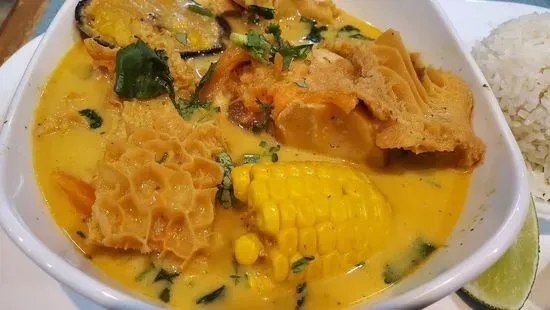 SOPA DE MONDONGO 