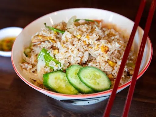 Khao Pad Gra Teim / Garlic Fried Rice