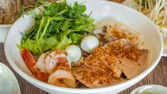 Hủ Tiếu/Mì Đặc Biệt/House Special Noodle