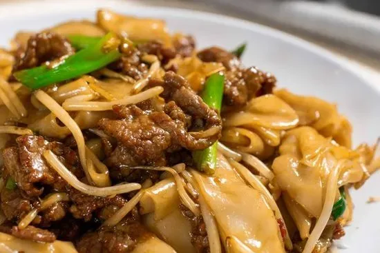 Beef Chow Fun 干炒牛河