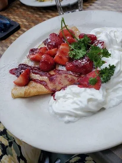 Complete Strawberry Crepe