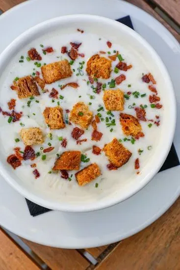 NEW ENGLAND CLAM CHOWDER