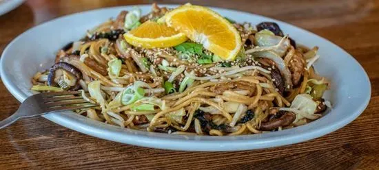 Family Size Chicken Chow Mein Tray