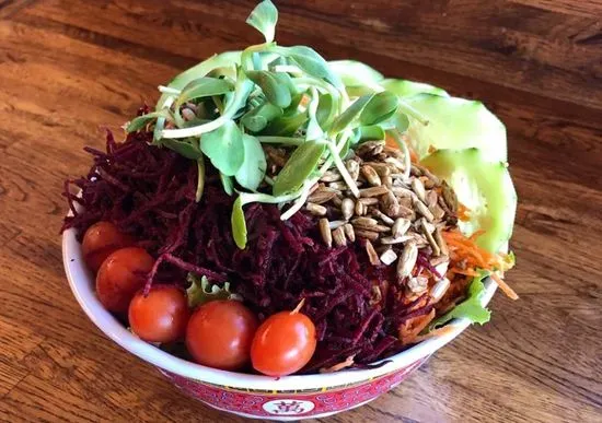 Family Size Gardener's Salad Tray