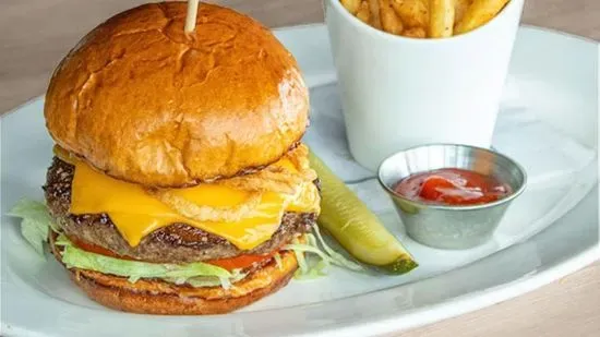 Classic Cheeseburger*