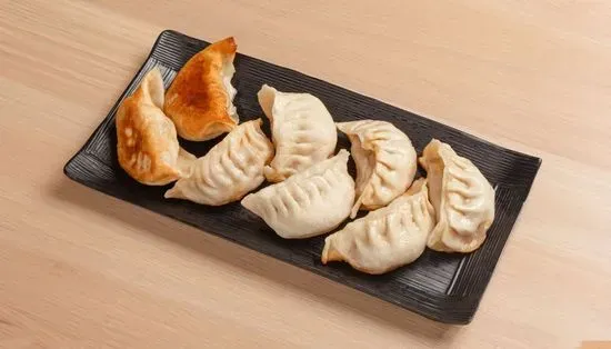 12. Shanghai Pork Pot Stickers (8Pcs)