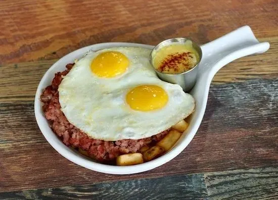 Corned Beef Hash Skillet