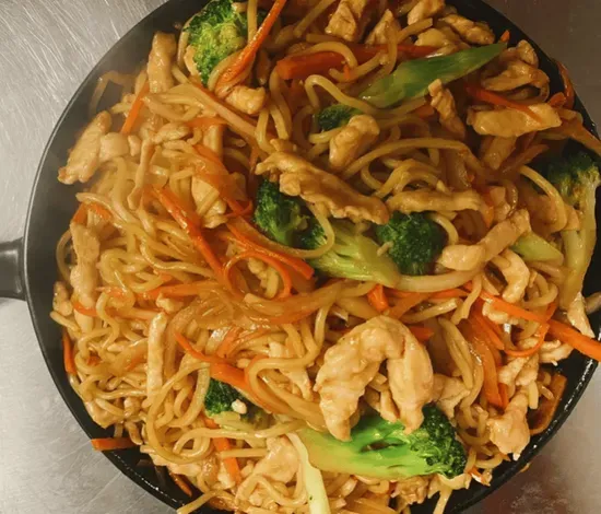 Hibachi Noodles chicken 