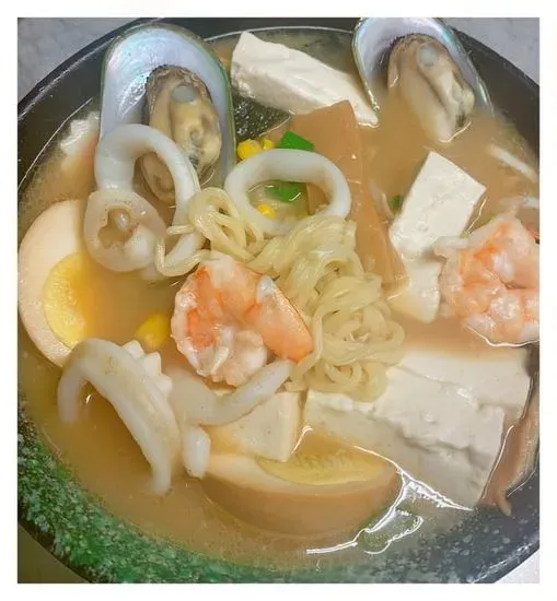 7. Seafood Ramen