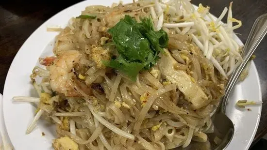 40. Pad Thai