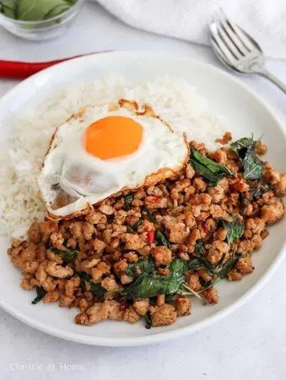 Thai Holy Basil Stir Fry ( Pad Kaprow )