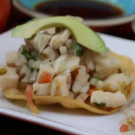 Tostada de ceviche