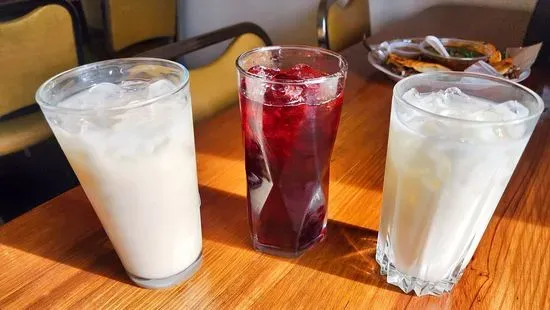 Homemade Hibiscus Agua Fresca - Medium