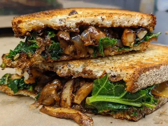 Grilled Mushroom & Black Garlic Sandwich. (V)