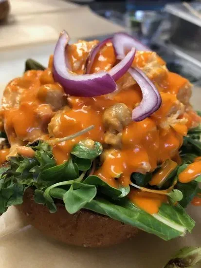 Buffalo Chickpea Sandwich. (V)