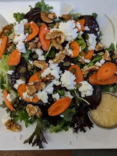 Roasted Beet & Goat Cheese Salad