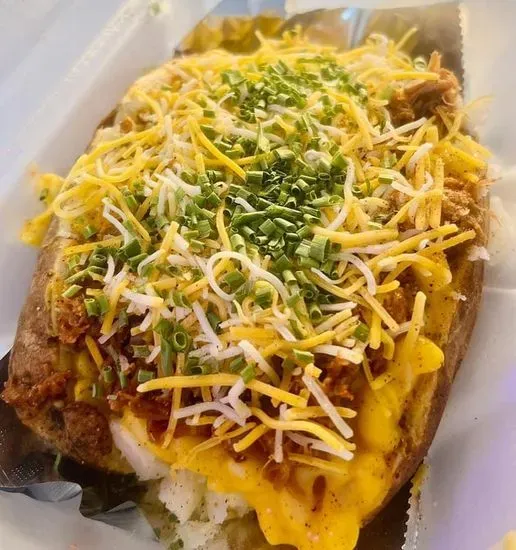 Mac Attack w/ Pulled Pork Potato