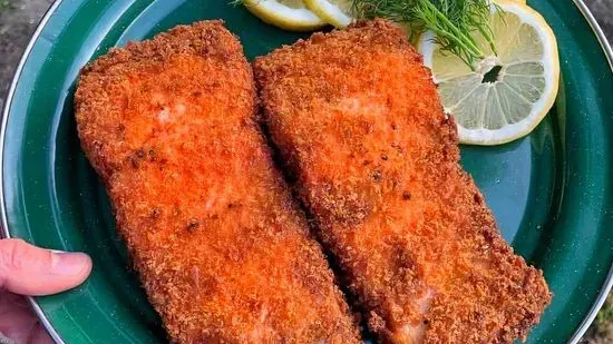 Fried Salmon (6 Oz)