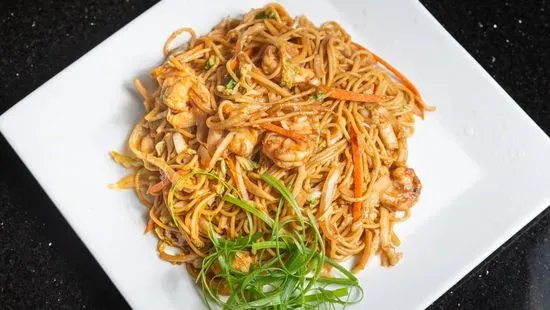 C6. Beef or Shrimp Lo Mein