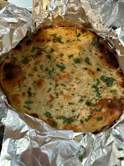 Garlic Naan (Each)